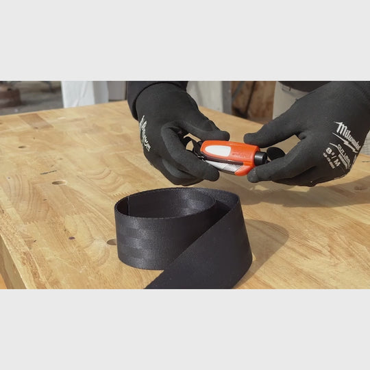 2-in-1 Emergency Window Breaker & Seatbelt Cutter