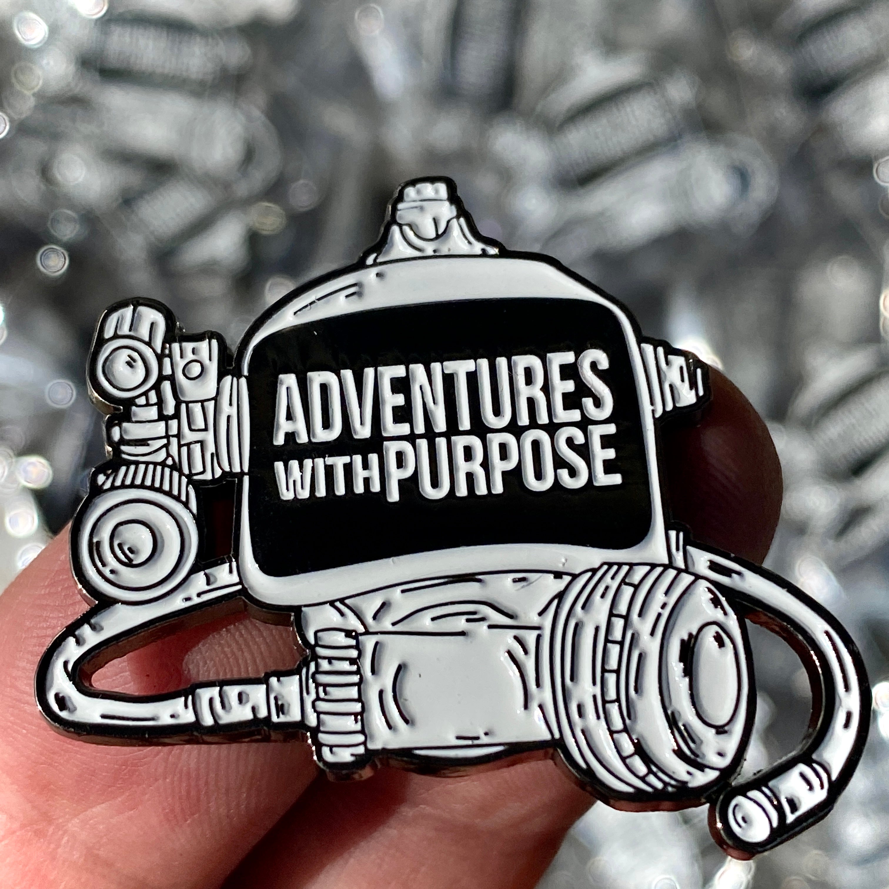 Collector Pin: Adventures With Purpose Dive Mask (LIMITED RELEASE)