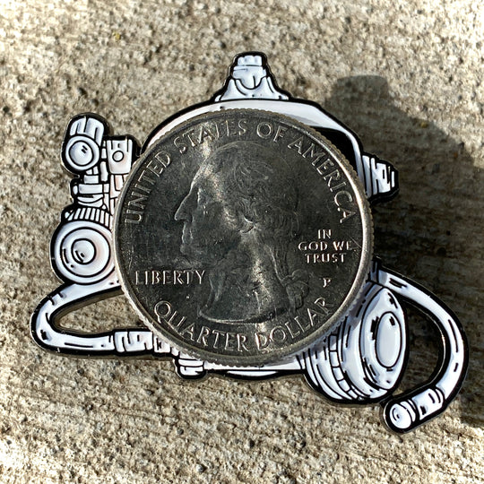 Collector Pin: Adventures With Purpose Dive Mask (LIMITED RELEASE)