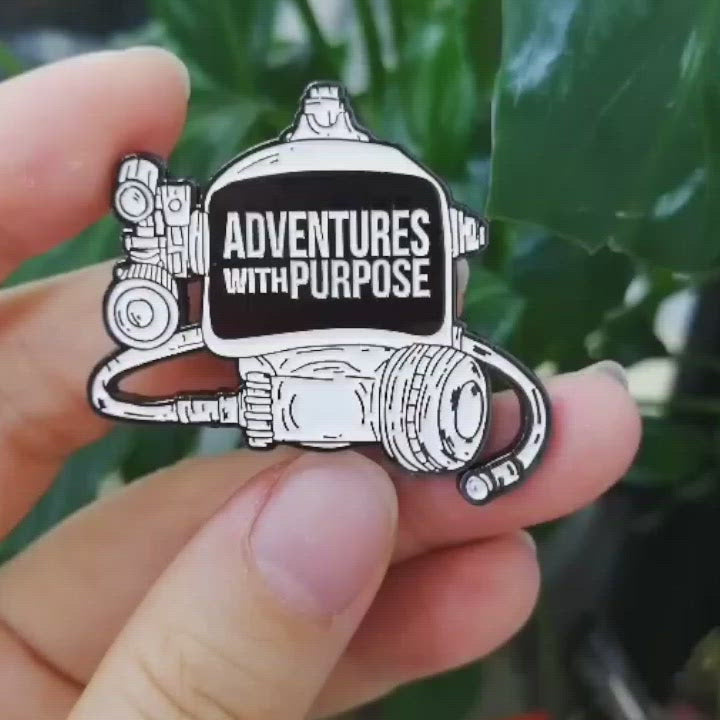 Collector Pin: Adventures With Purpose Dive Mask (LIMITED RELEASE)